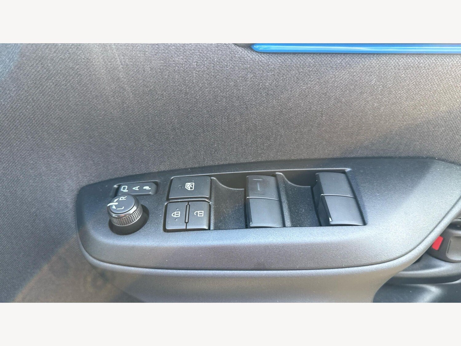 Used Toyota Yaris 2024 for sale - 78062726: Photo 37