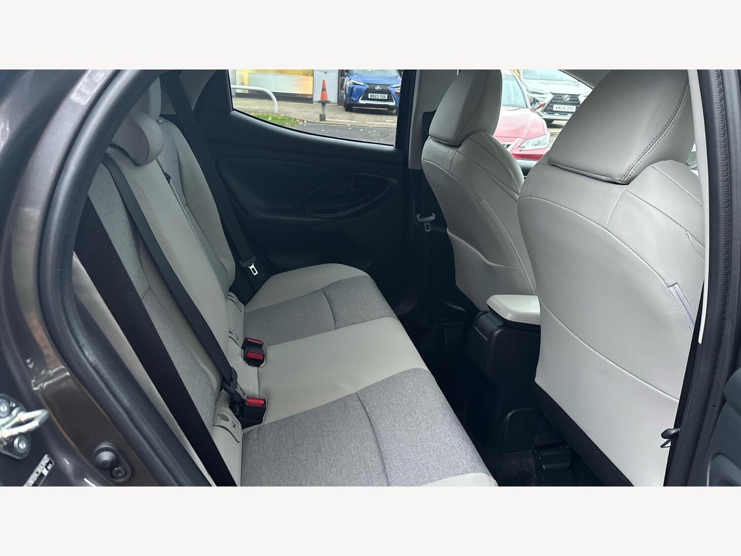 Used Toyota Yaris 2023 for sale - 76522335: Photo 14