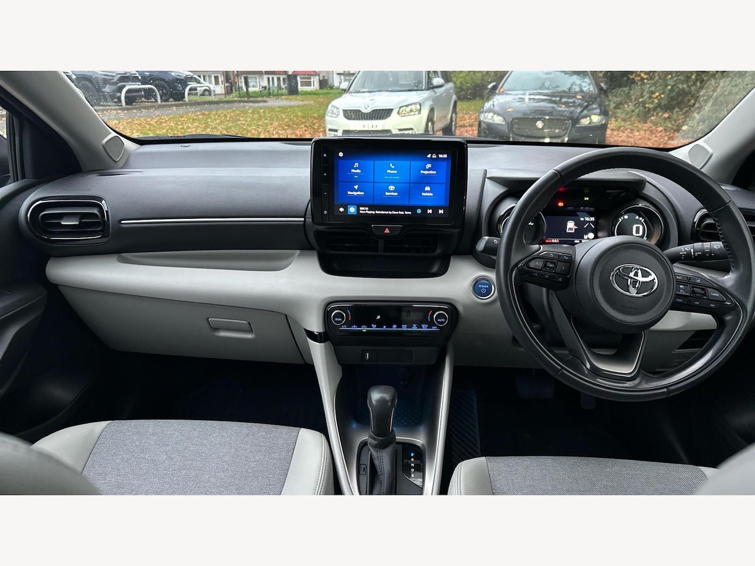 Used Toyota Yaris 2023 for sale - 76522335: Photo 7