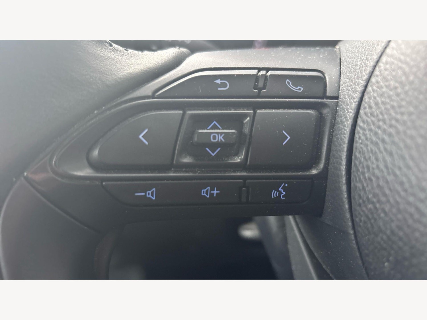 Used Toyota Aygo X 2023 for sale - 77683085: Photo 30