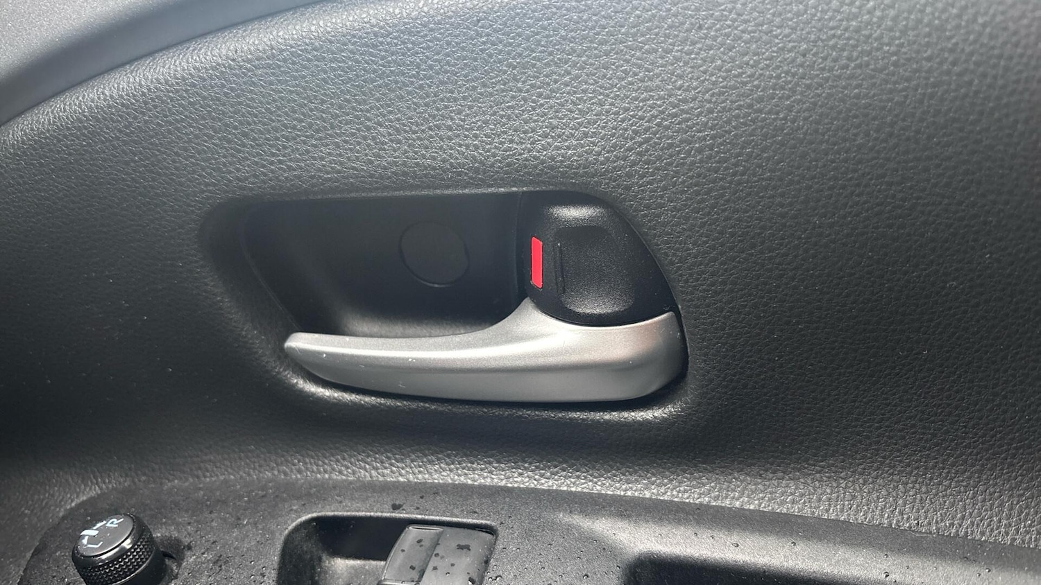 Used Toyota Aygo X 2023 for sale - 77683085: Photo 32