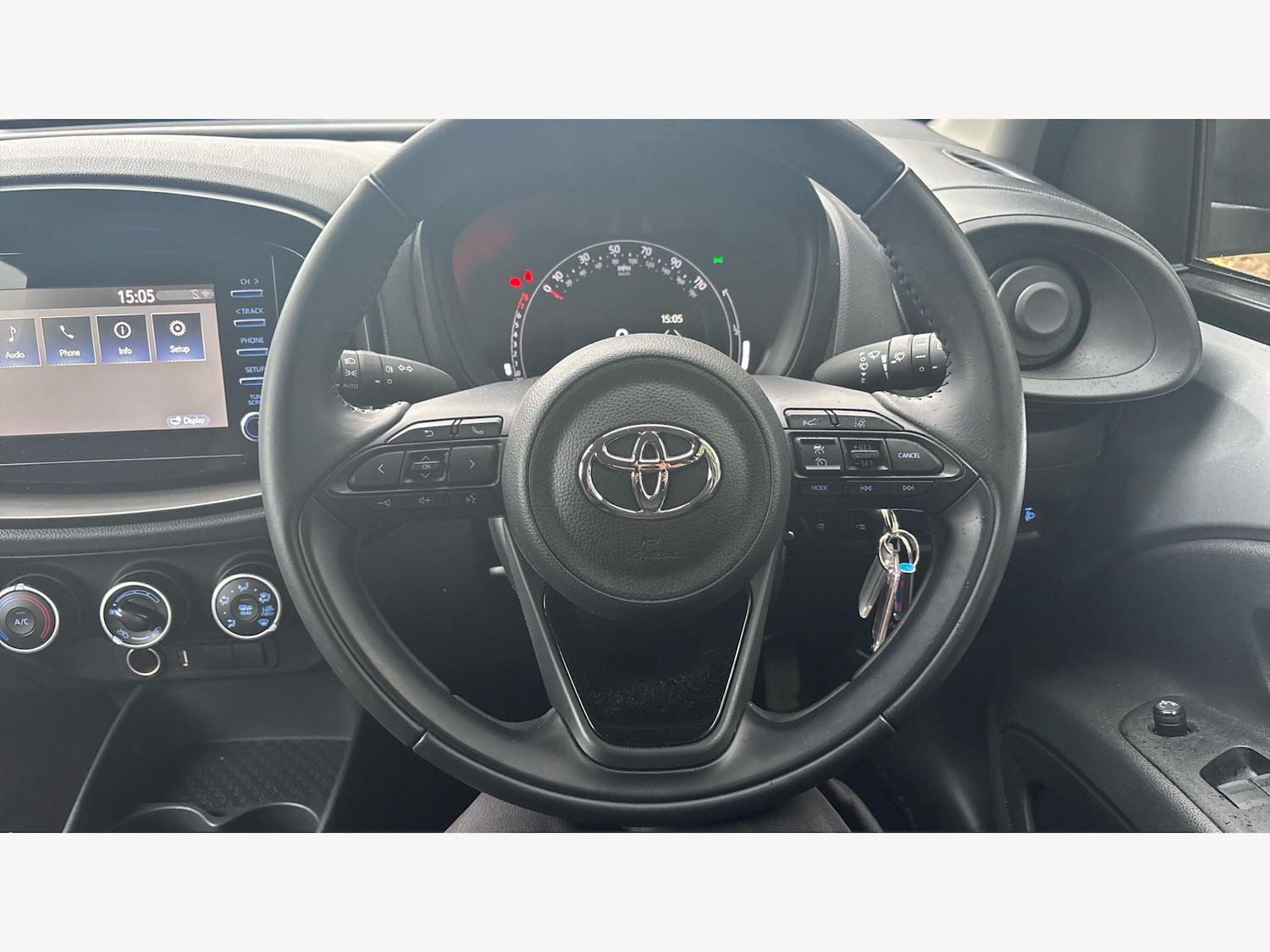 Used Toyota Aygo X 2023 for sale - 77683085: Photo 8