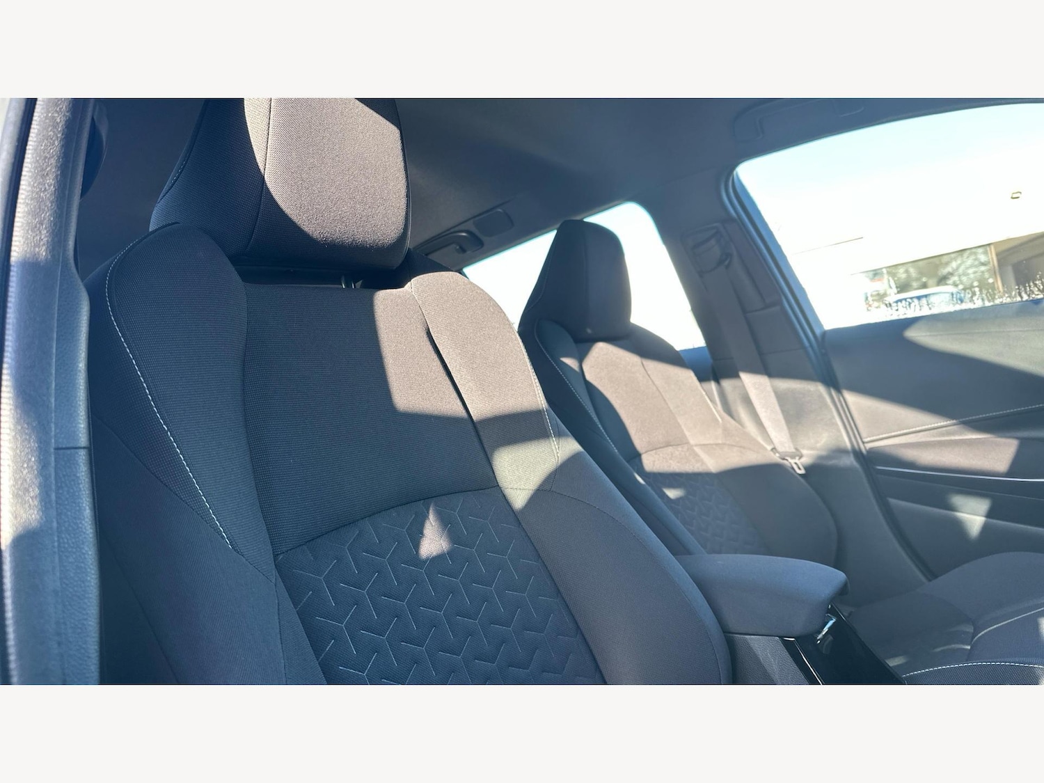 Used Toyota Corolla for sale - 77320900: Photo 28