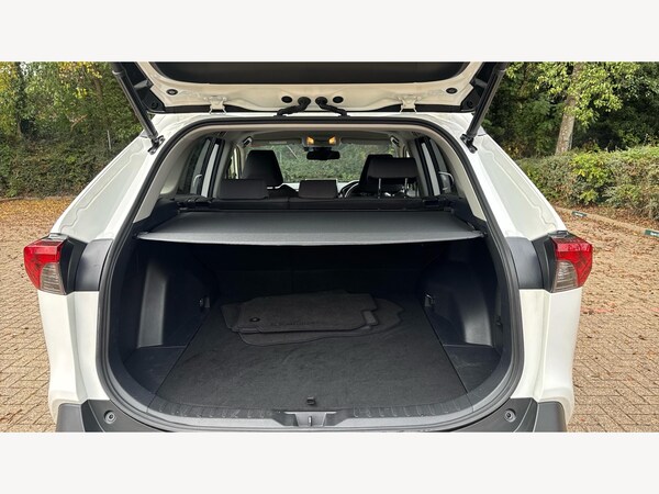 Used Toyota RAV4 2020 for sale - 76326219: Photo 16