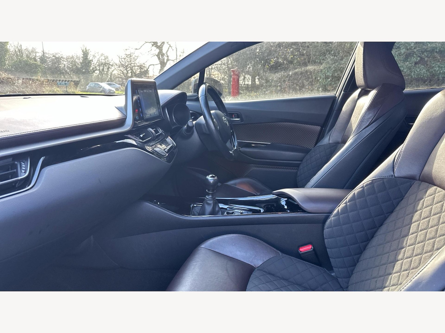 Used Toyota C-HR 2017 for sale - 77320205: Photo 12