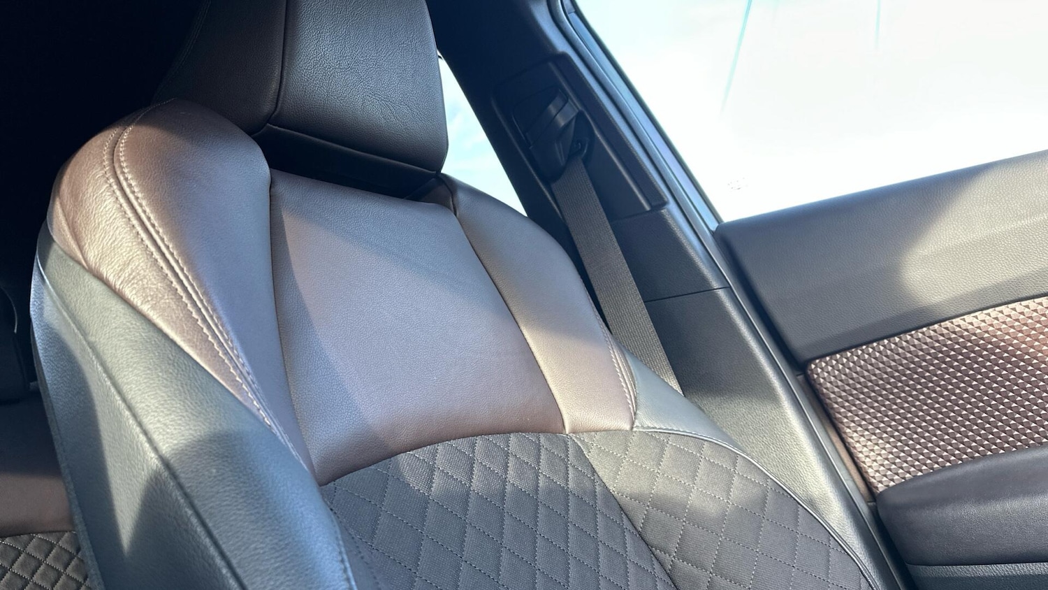 Used Toyota C-HR 2017 for sale - 77320205: Photo 34