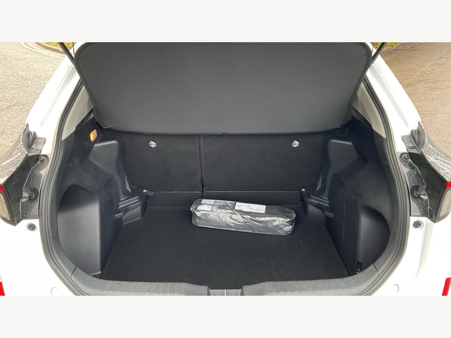 Used Toyota Yaris Cross 2024 for sale - 76781320: Photo 16