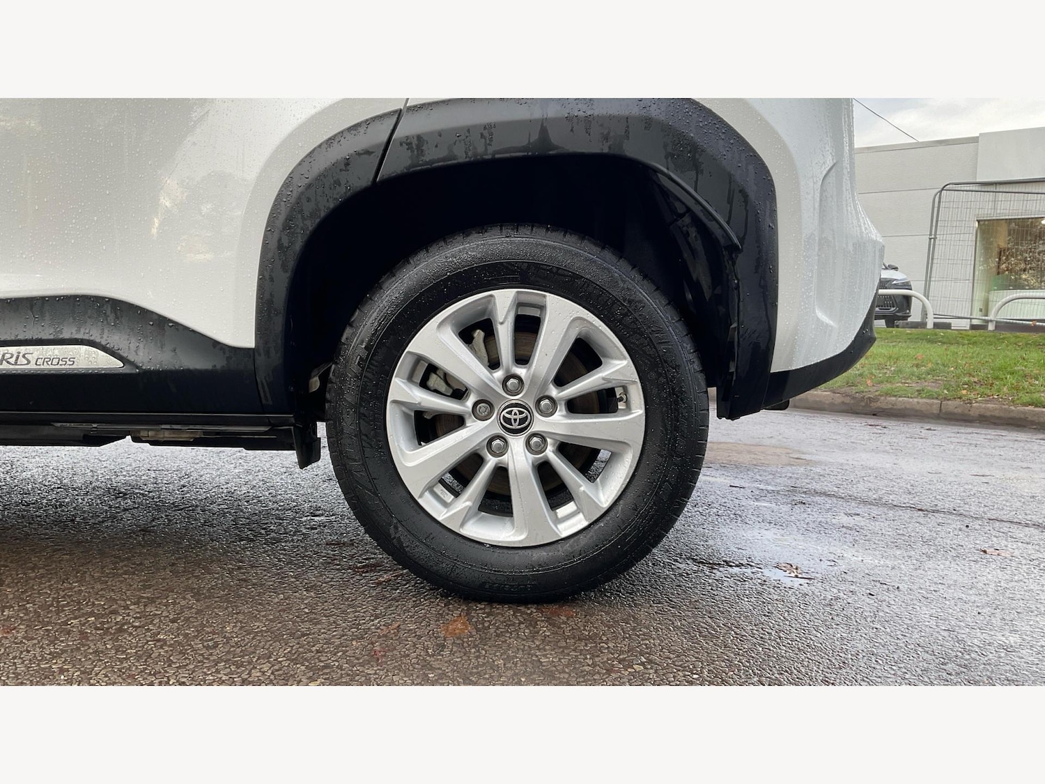 Used Toyota Yaris Cross 2024 for sale - 76781320: Photo 20