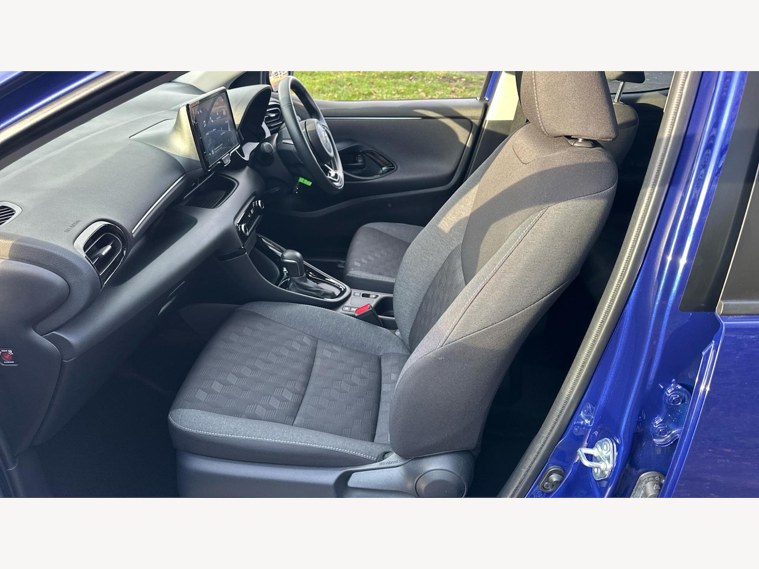 Used Toyota Yaris 2024 for sale - 76781313: Photo 12