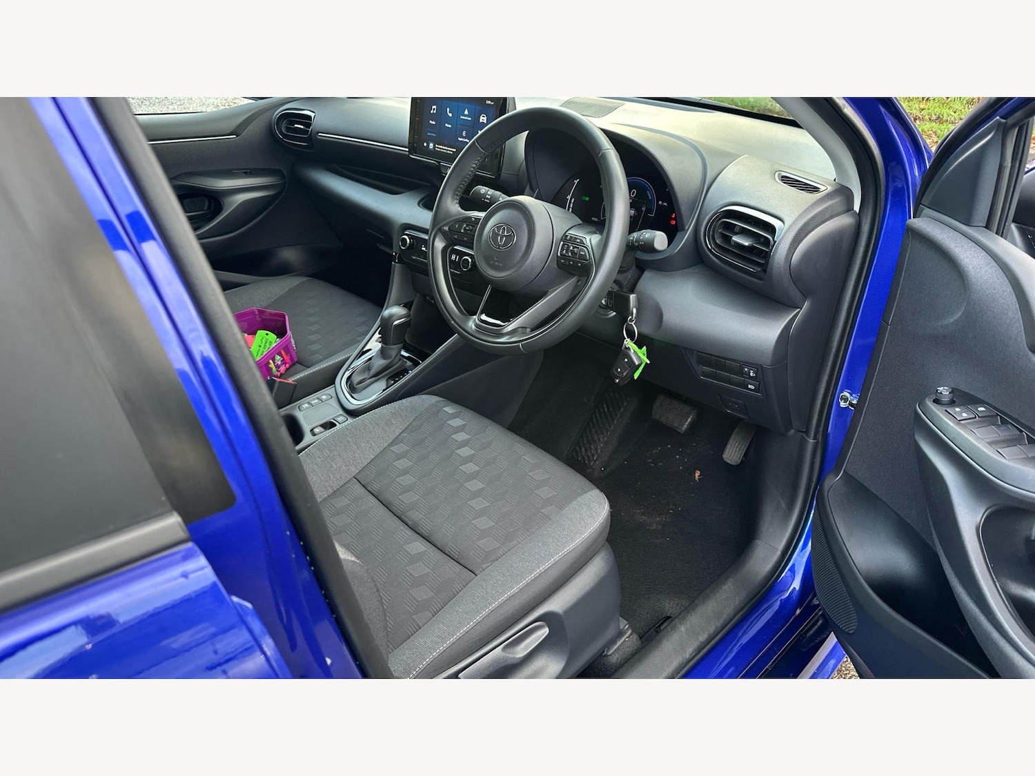 Used Toyota Yaris 2024 for sale - 76781313: Photo 13