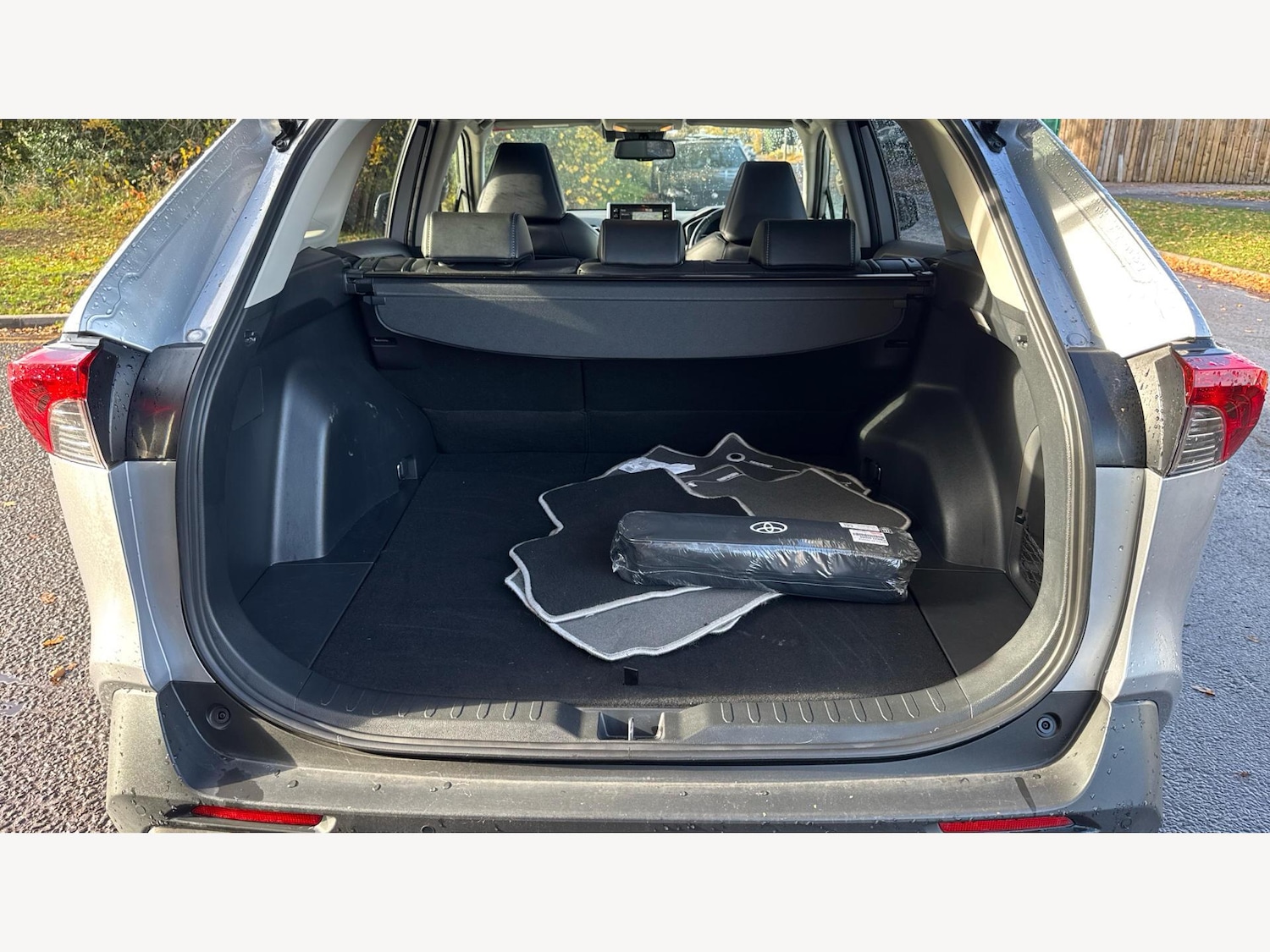 Used Toyota RAV4 2019 for sale - 76499683: Photo 16