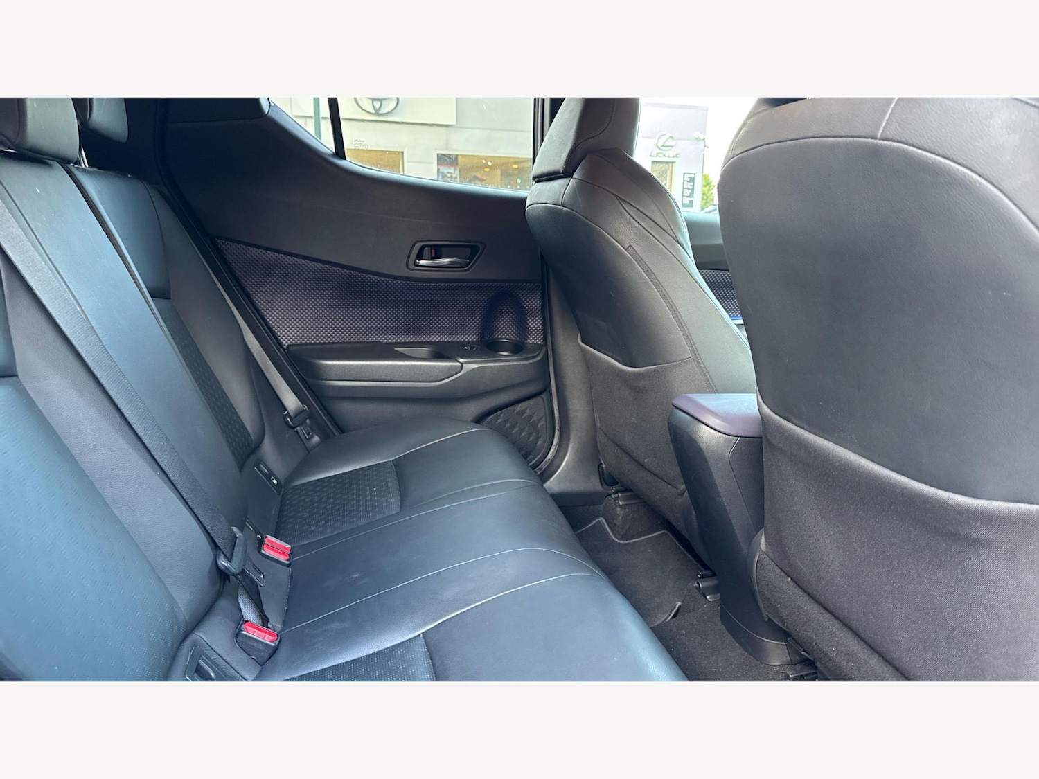 Used Toyota C-HR 2017 for sale - 76528089: Photo 14