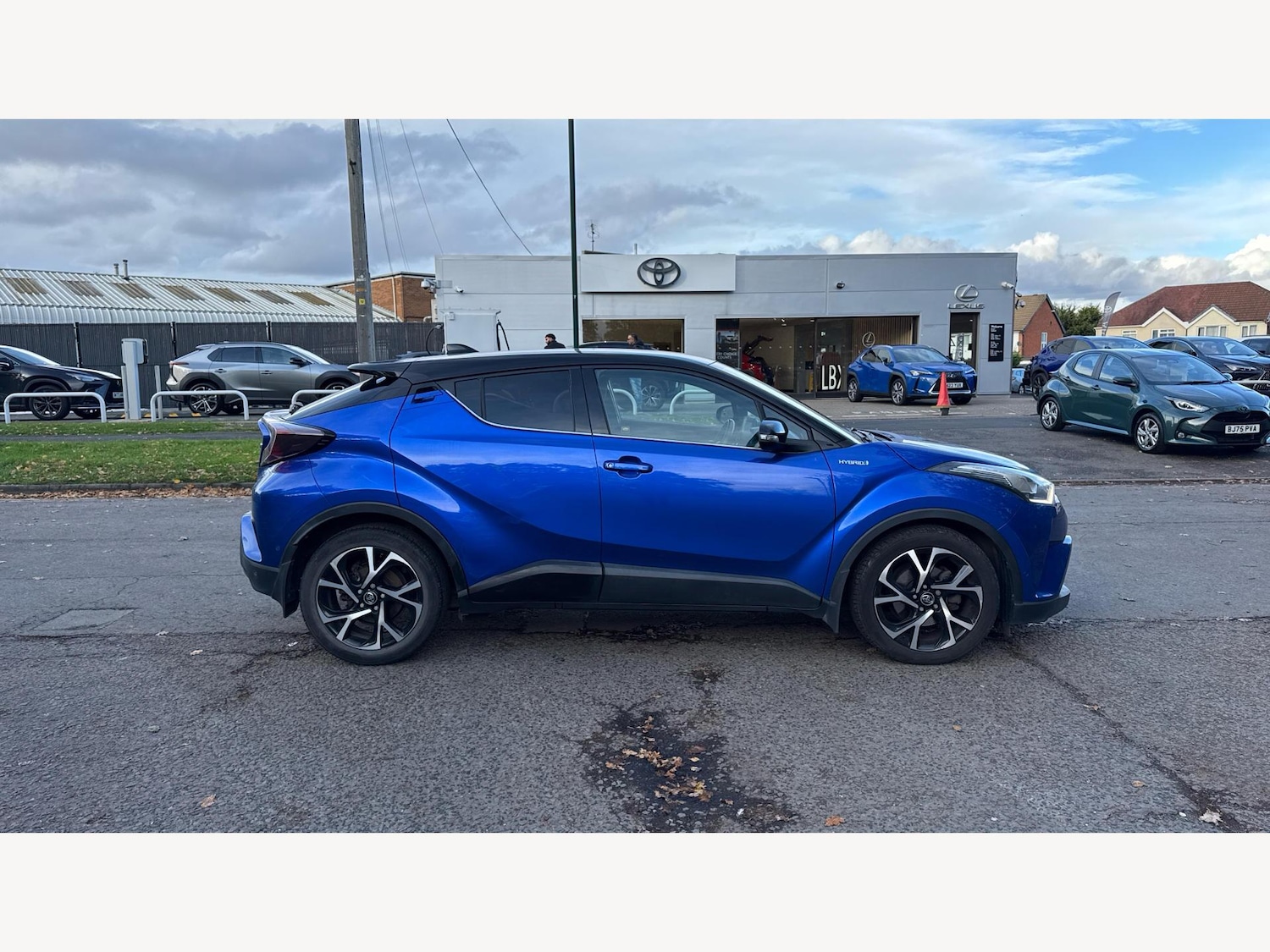 Used Toyota C-HR 2017 for sale - 76528089: Photo 18