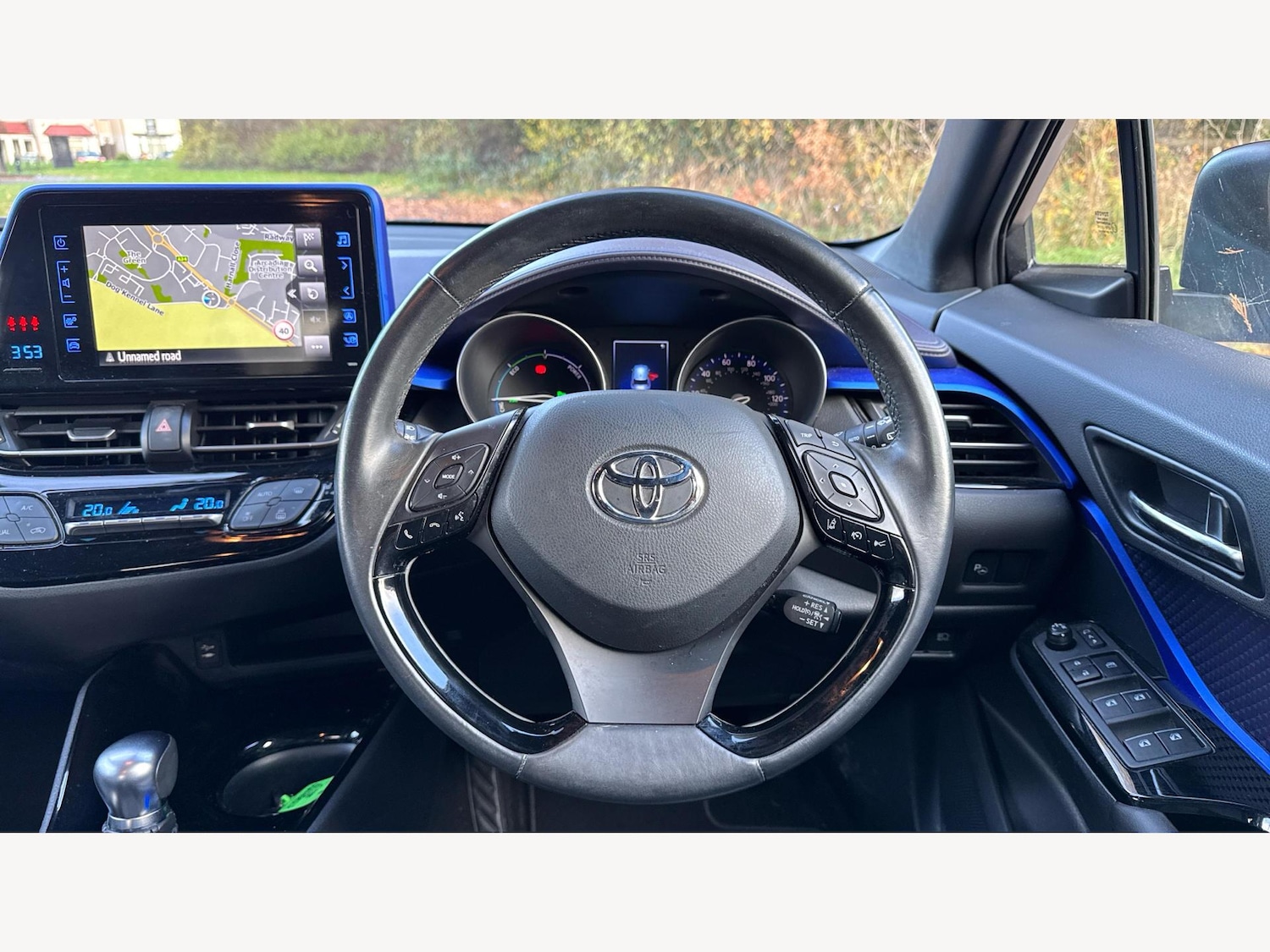 Used Toyota C-HR 2017 for sale - 76528089: Photo 8