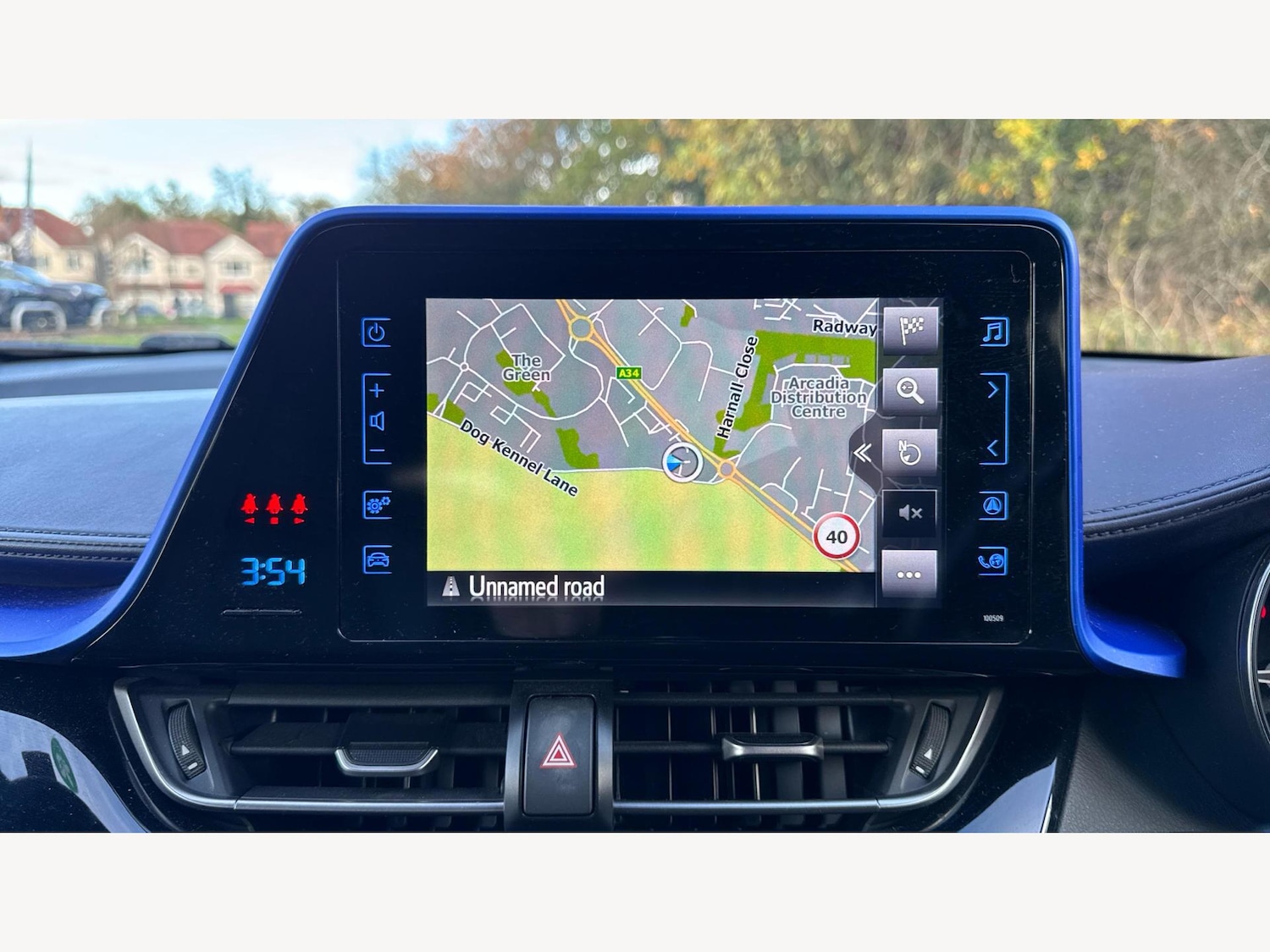 Used Toyota C-HR 2017 for sale - 76528089: Photo 9