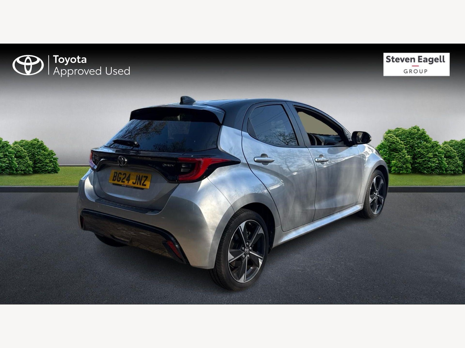 Used Toyota Yaris 2024 for sale - 77768749: Photo 2