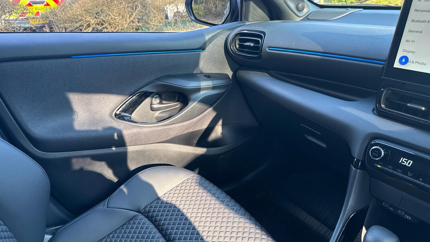 Used Toyota Yaris 2024 for sale - 77768749: Photo 35