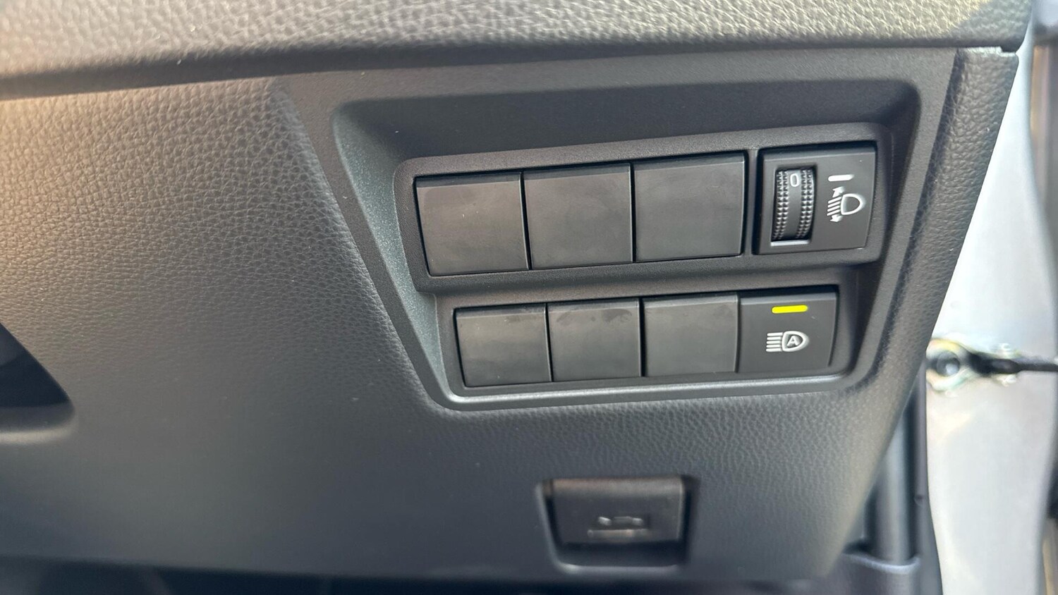 Used Toyota Yaris 2024 for sale - 77768749: Photo 36