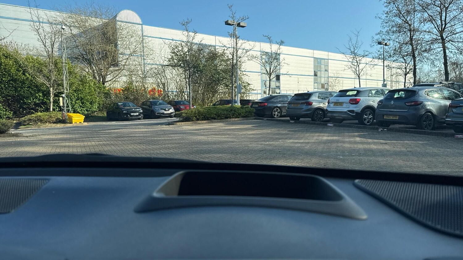 Used Toyota Yaris 2024 for sale - 77768749: Photo 40