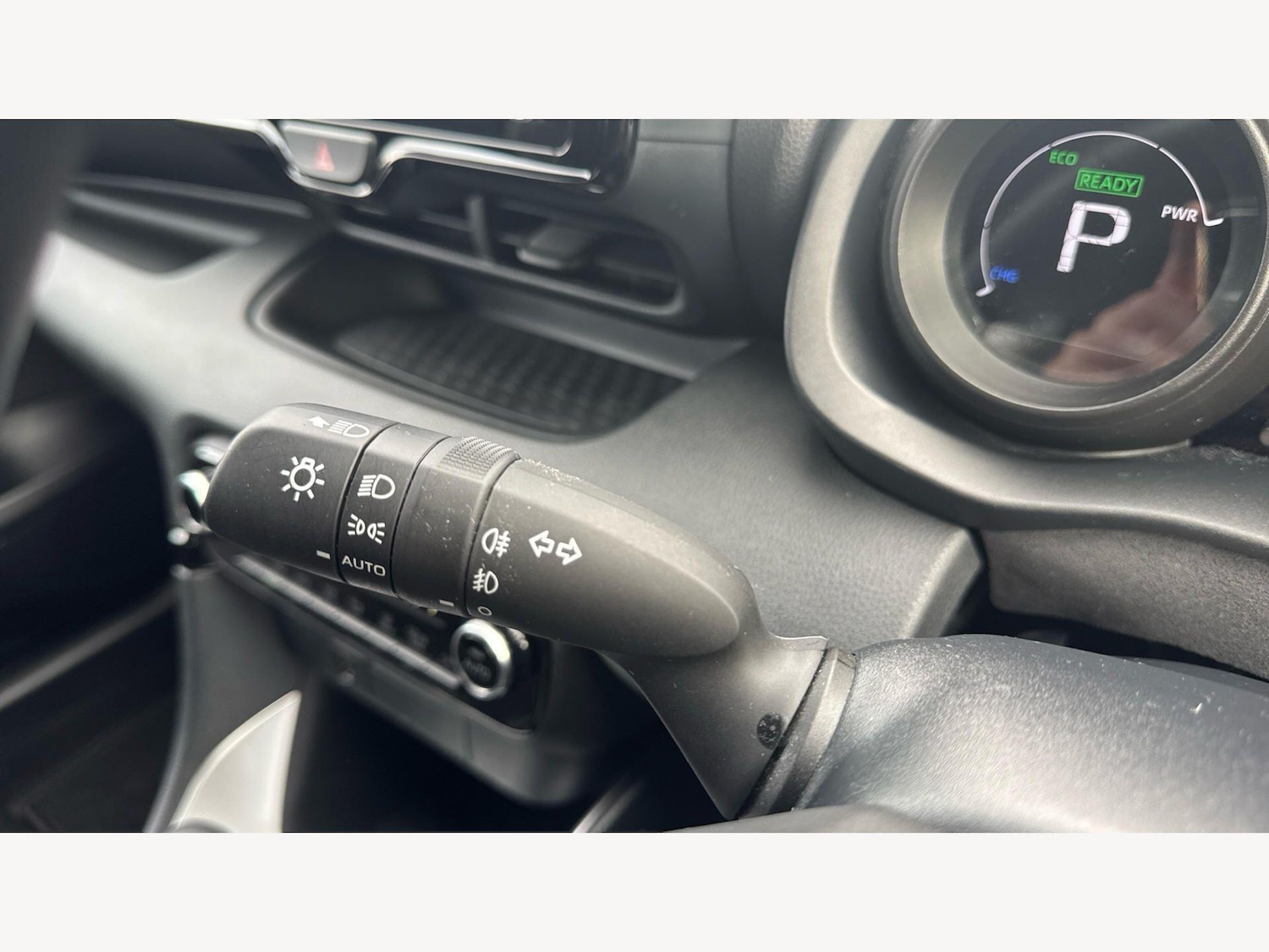 Used Toyota Yaris 2023 for sale - 77637742: Photo 30