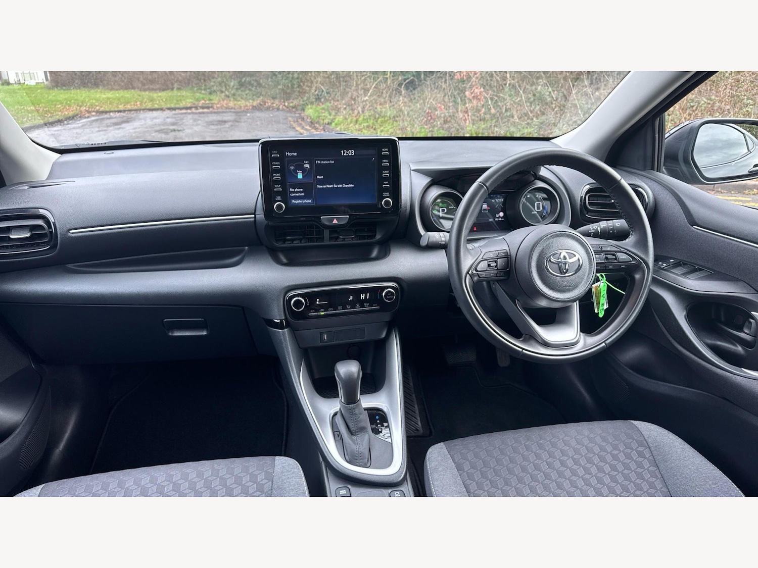 Used Toyota Yaris 2023 for sale - 77637742: Photo 7