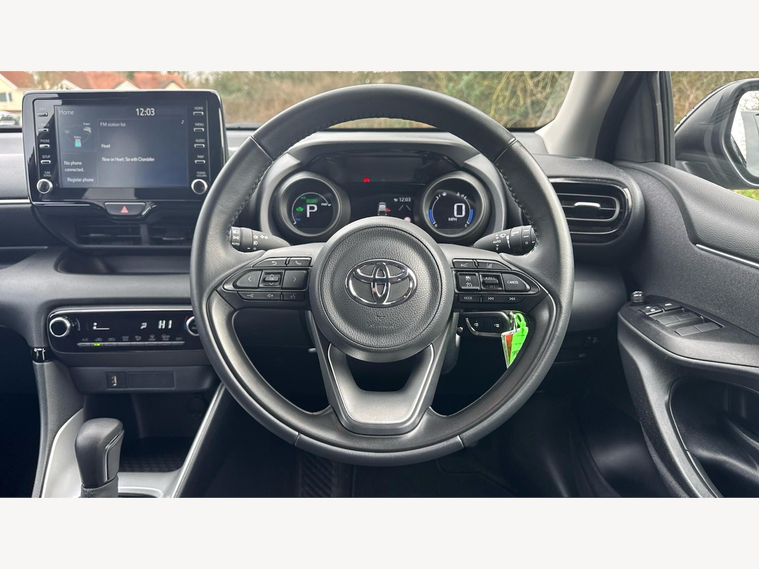 Used Toyota Yaris 2023 for sale - 77637742: Photo 8