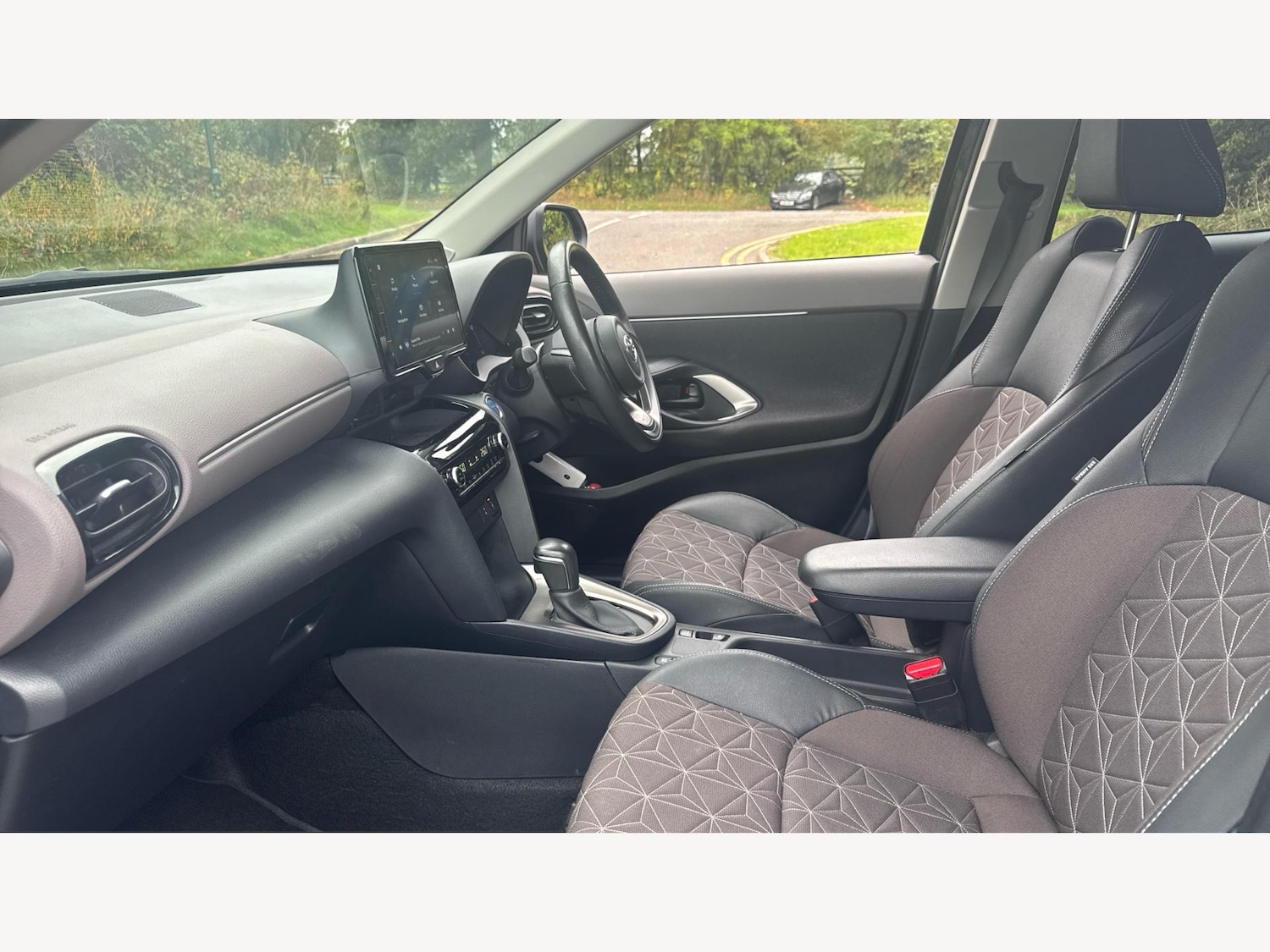 Used Toyota Yaris Cross 2023 for sale - 76166340: Photo 12