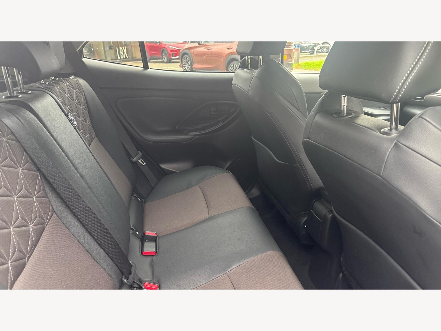 Used Toyota Yaris Cross 2023 for sale - 76166340: Photo 14