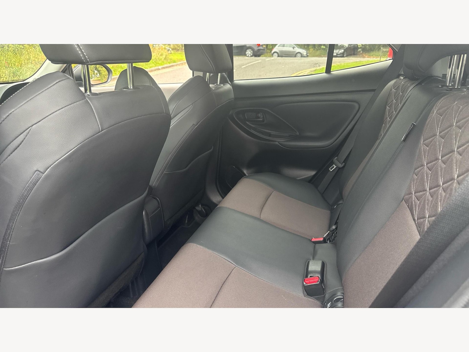 Used Toyota Yaris Cross 2023 for sale - 76166340: Photo 15