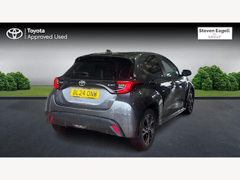 Used Toyota Yaris 2024 for sale - 79349110: Photo