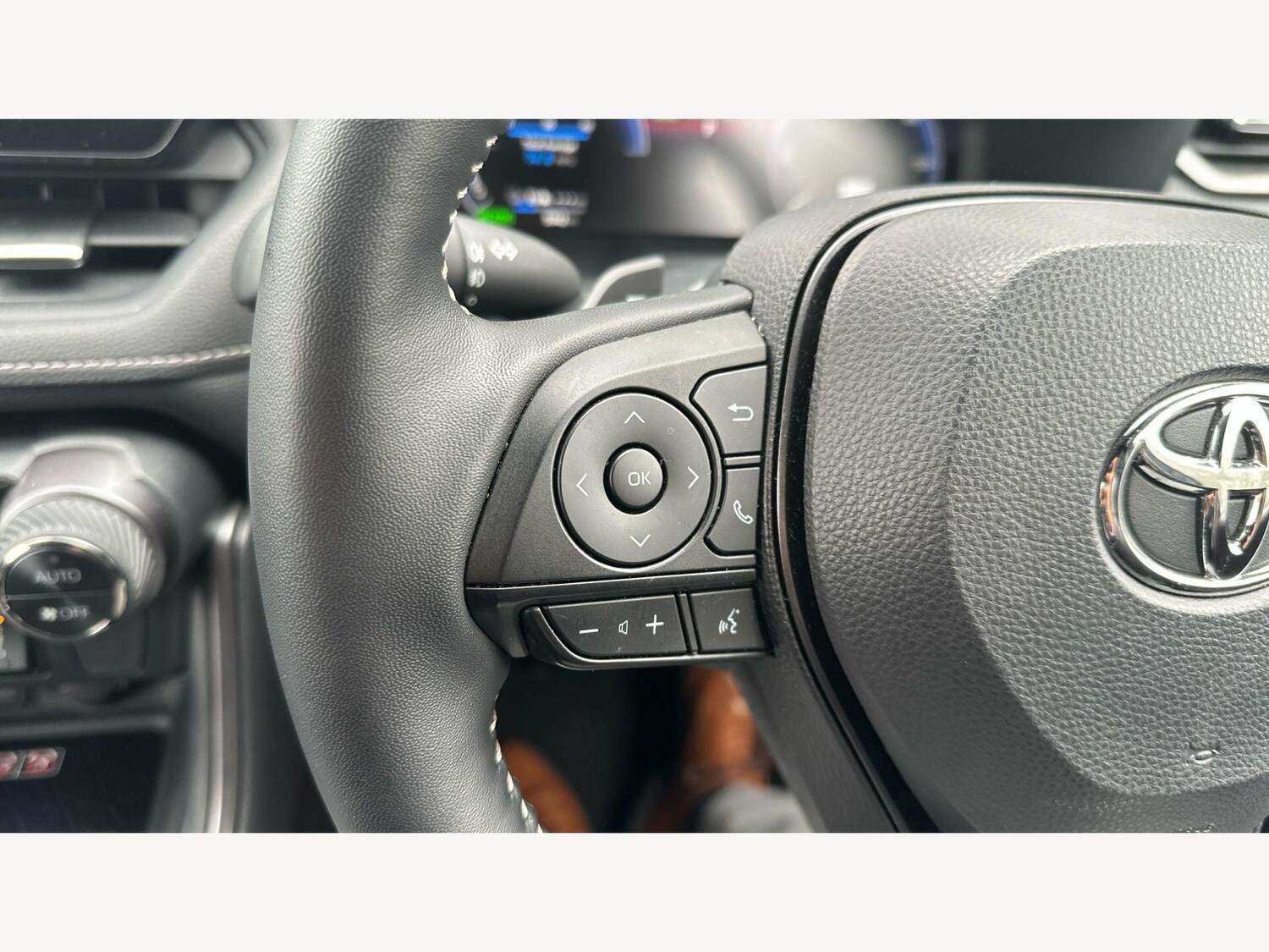 Used Toyota RAV4 for sale - 77925309: Photo 28