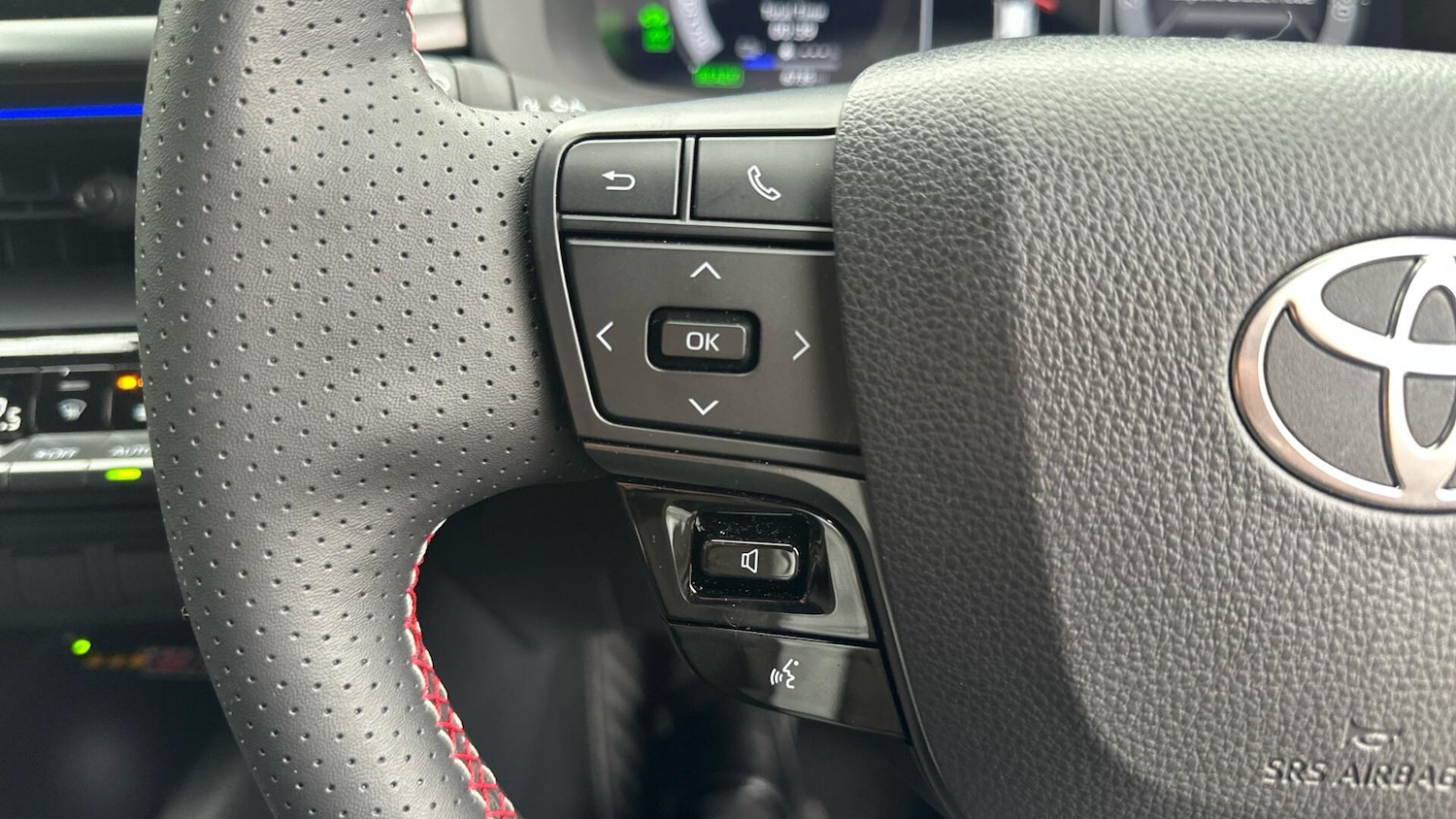 Used Toyota C-HR 2024 for sale - 77799376: Photo 32