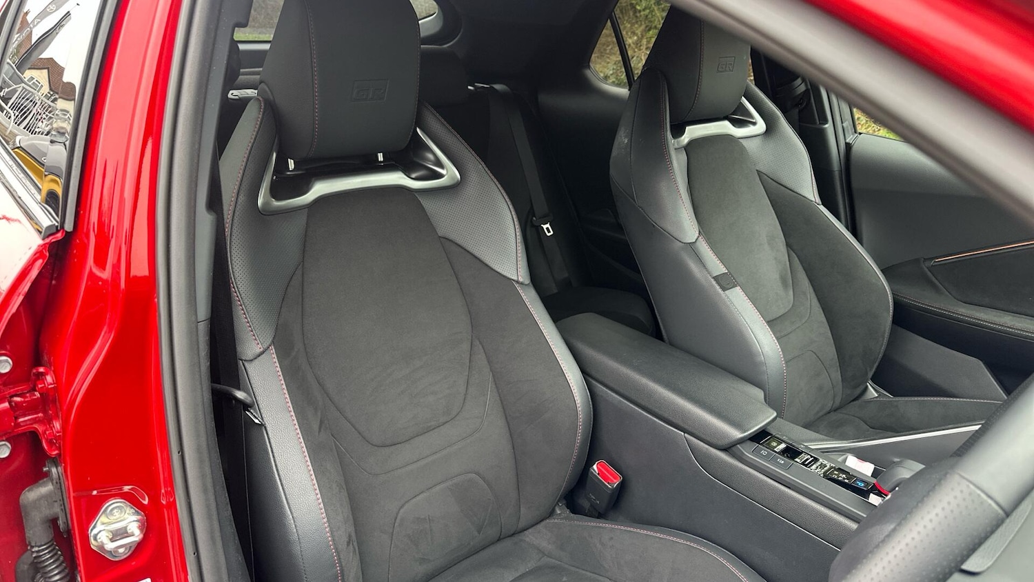 Used Toyota C-HR 2024 for sale - 77799376: Photo 40