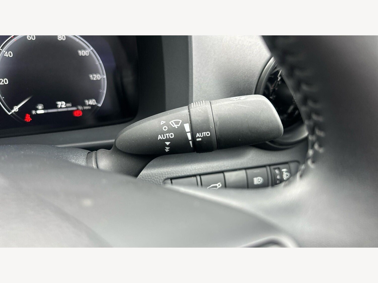 Used Toyota C-HR 2025 for sale - 78062736: Photo 29