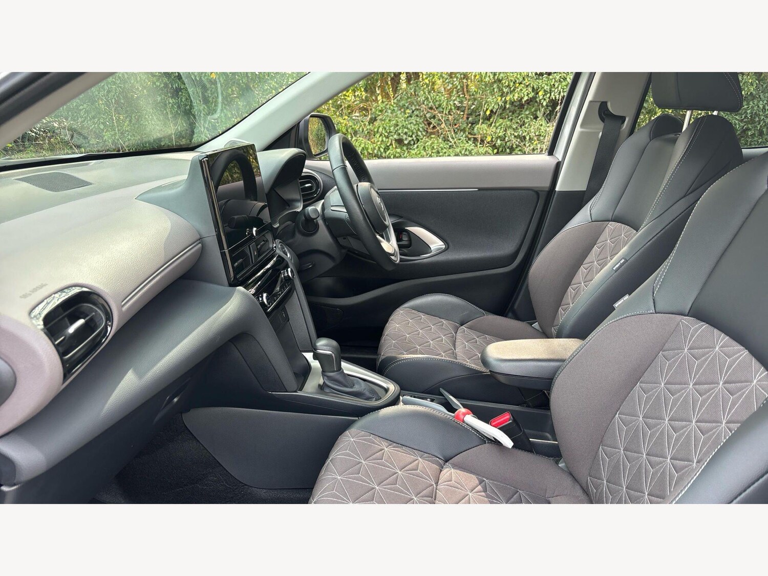 Used Toyota Yaris Cross 2024 for sale - 78034453: Photo 12