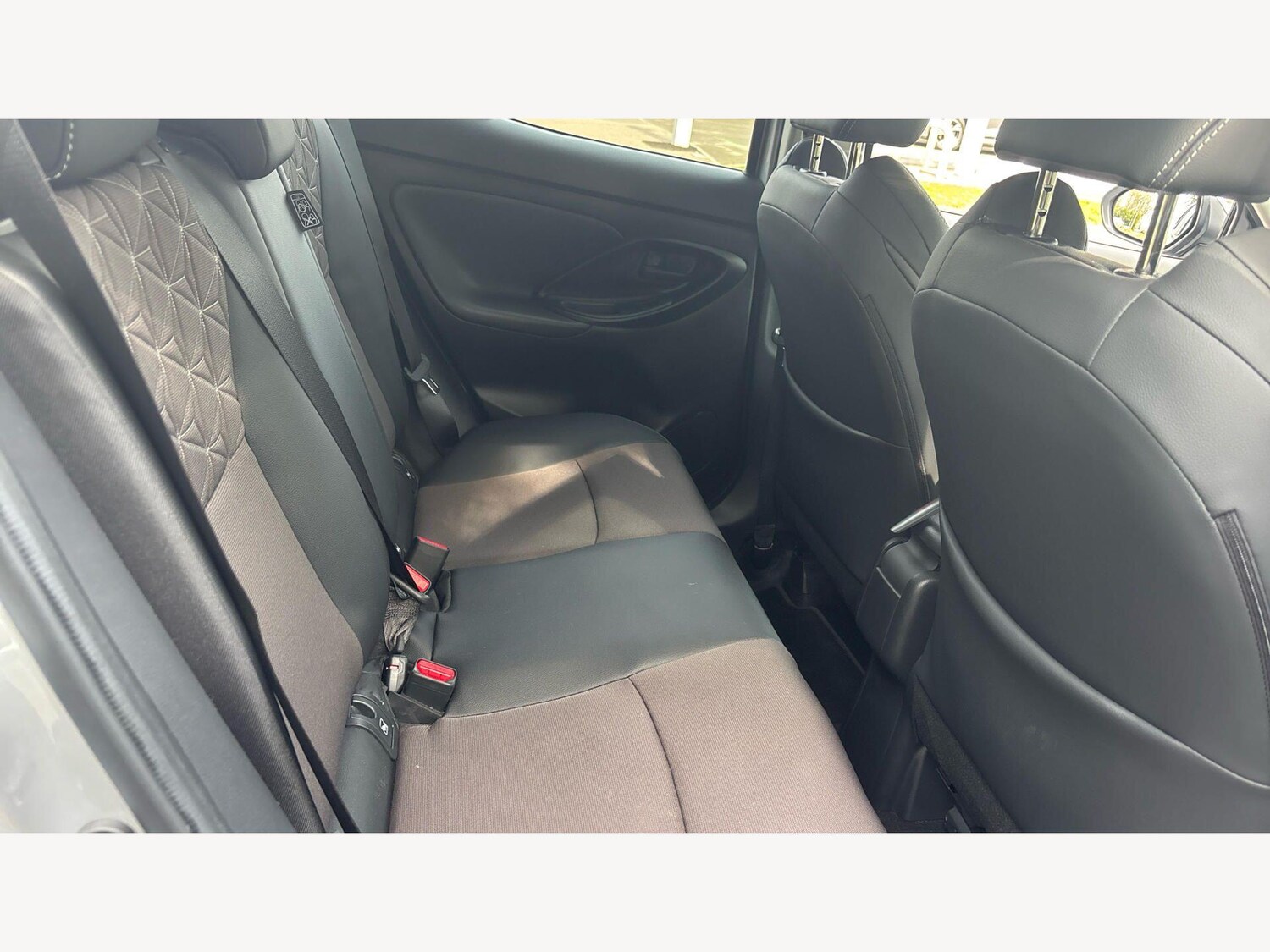 Used Toyota Yaris Cross 2024 for sale - 78034453: Photo 14