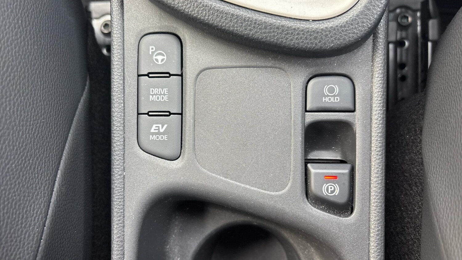 Used Toyota Yaris Cross 2024 for sale - 78034453: Photo 36