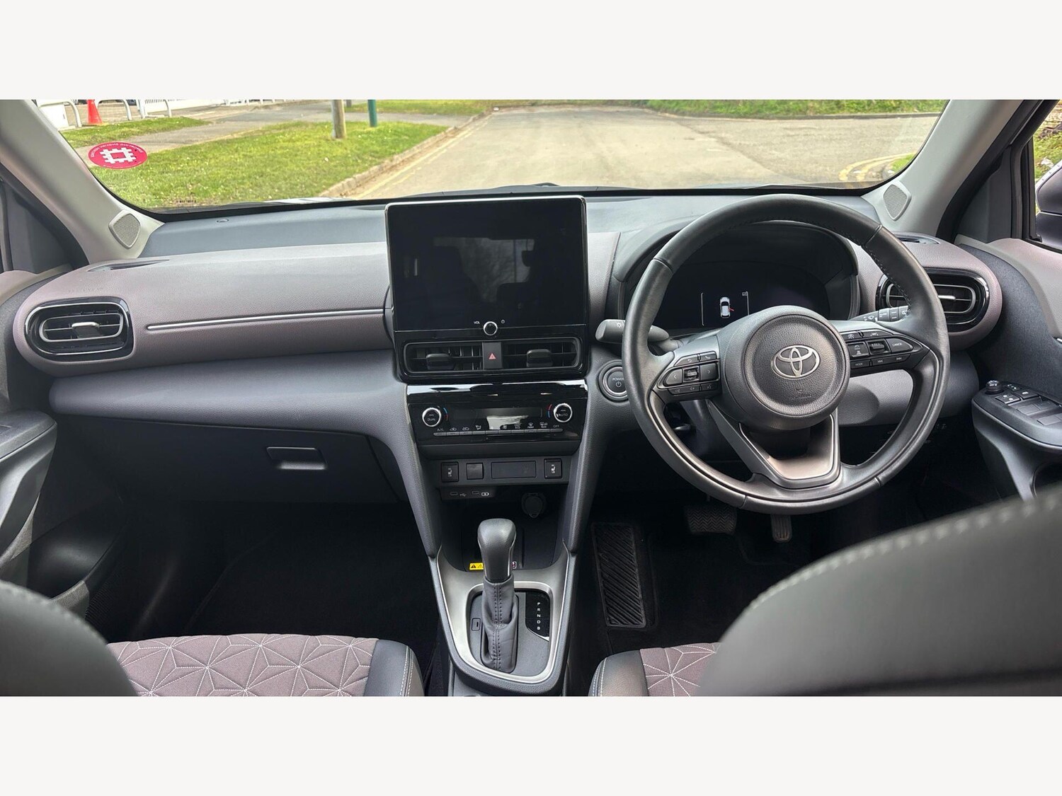 Used Toyota Yaris Cross 2024 for sale - 78034453: Photo 7