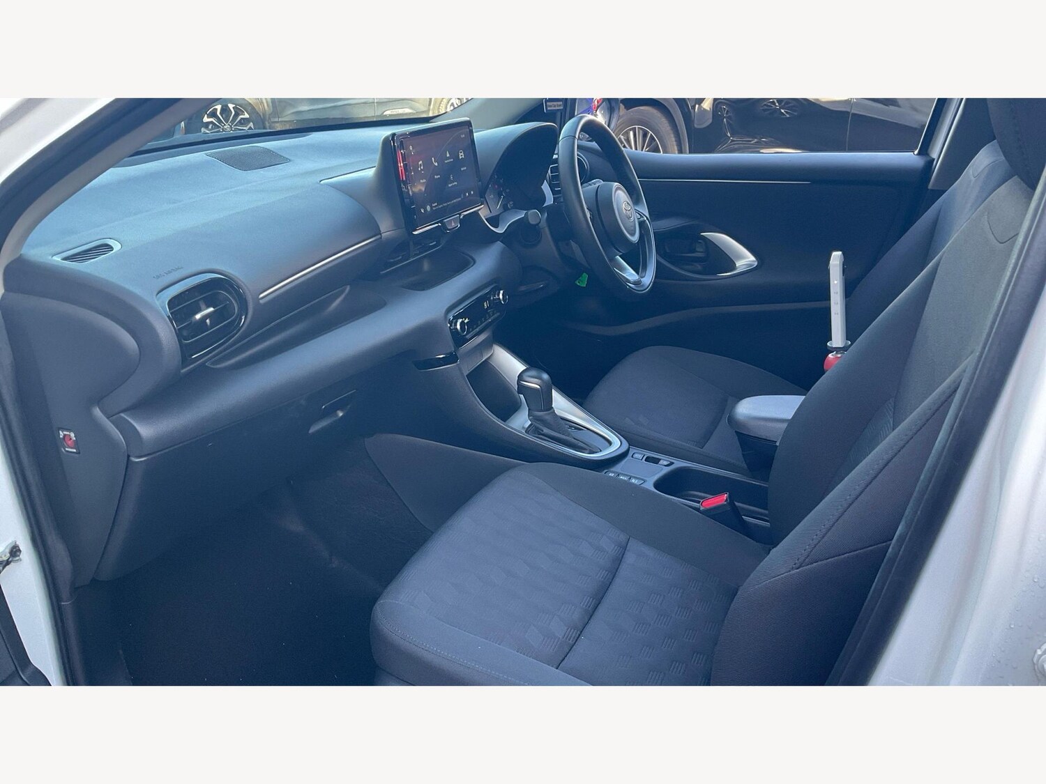 Used Toyota Yaris 2024 for sale - 77395815: Photo 12