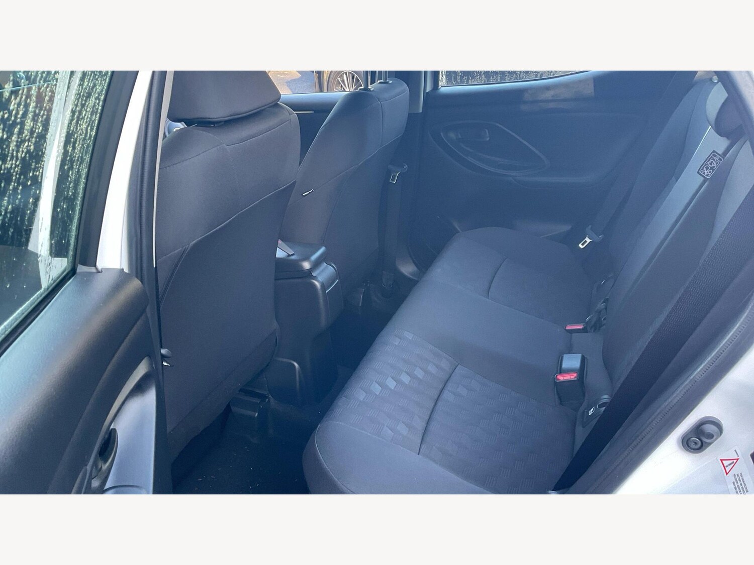 Used Toyota Yaris 2024 for sale - 77395815: Photo 15