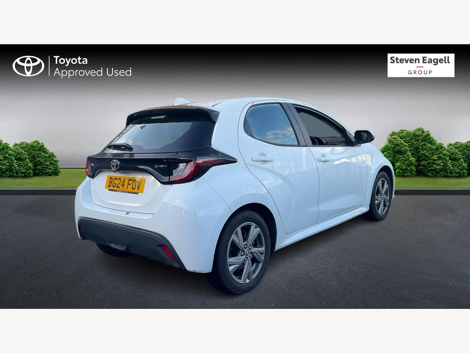 Used Toyota Yaris 2024 for sale - 77395815: Photo 2