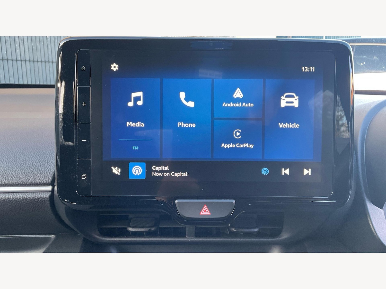 Used Toyota Yaris 2024 for sale - 77395815: Photo 9