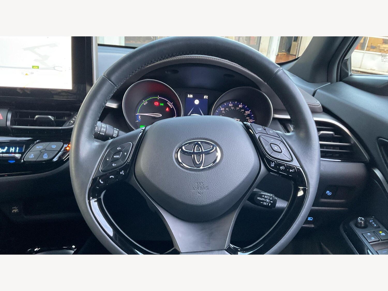 Used Toyota C-HR 2023 for sale - 76952727: Photo 10