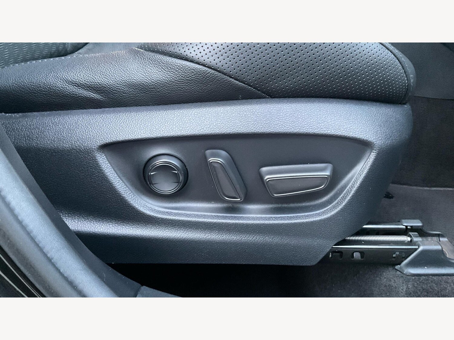 Used Toyota C-HR 2023 for sale - 76952727: Photo 22