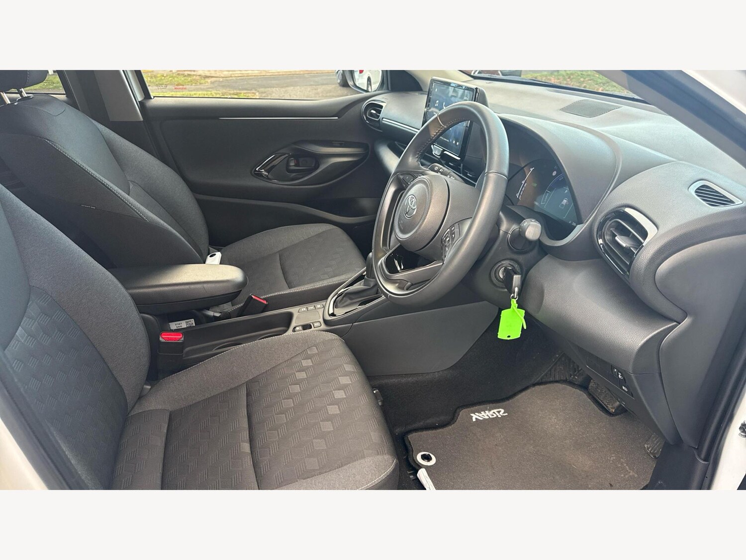 Used Toyota Yaris 2024 for sale - 77400506: Photo 13