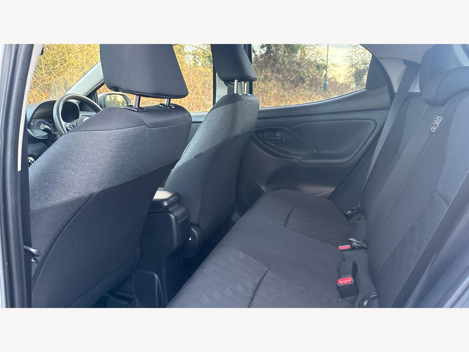 Used Toyota Yaris 2024 for sale - 77400506: Photo 15