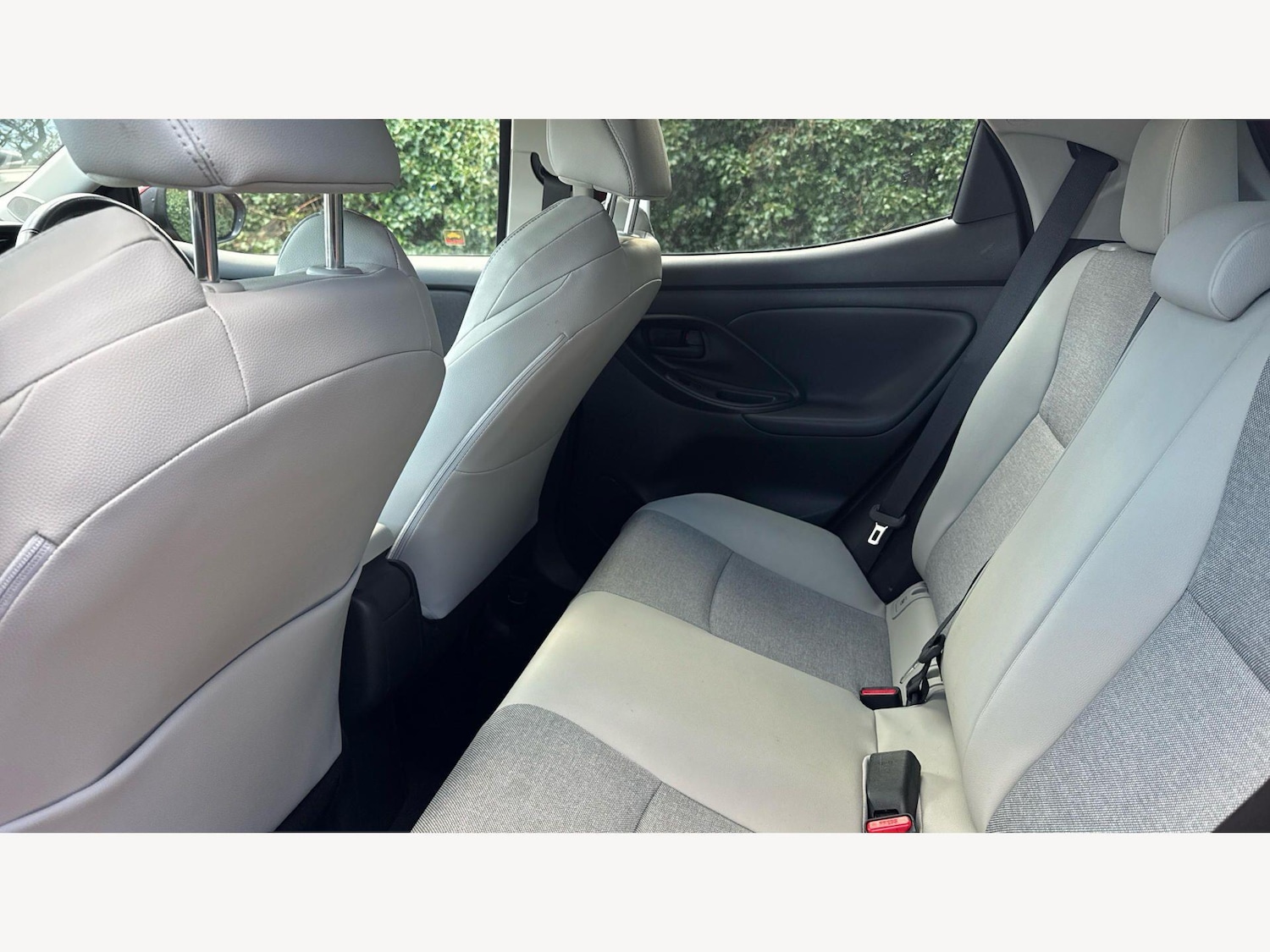 Used Toyota Yaris 2022 for sale - 77586692: Photo 15