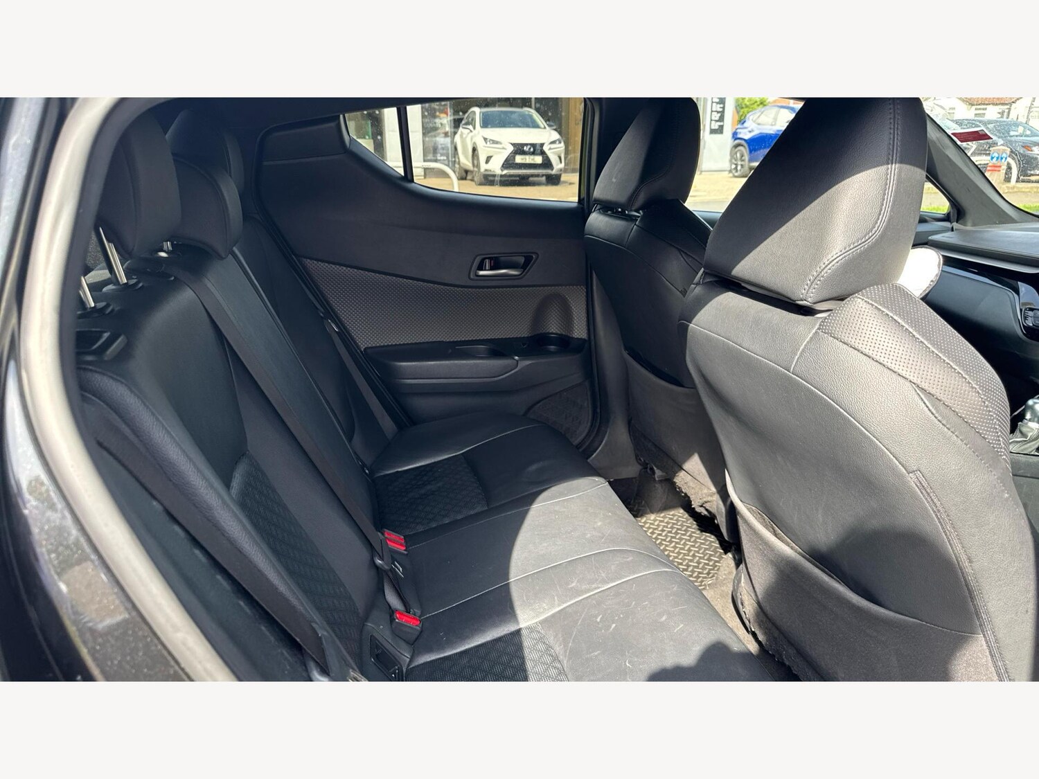 Used Toyota C-HR 2020 for sale - 76270452: Photo 14