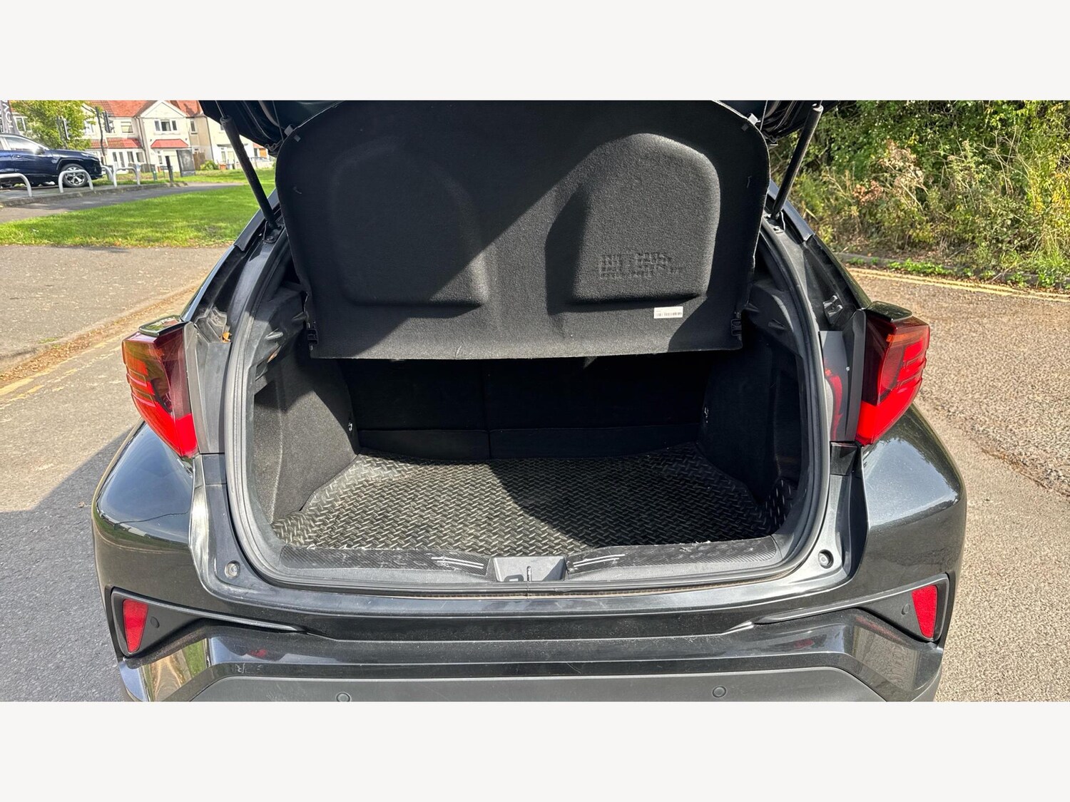 Used Toyota C-HR 2020 for sale - 77253603: Photo 16