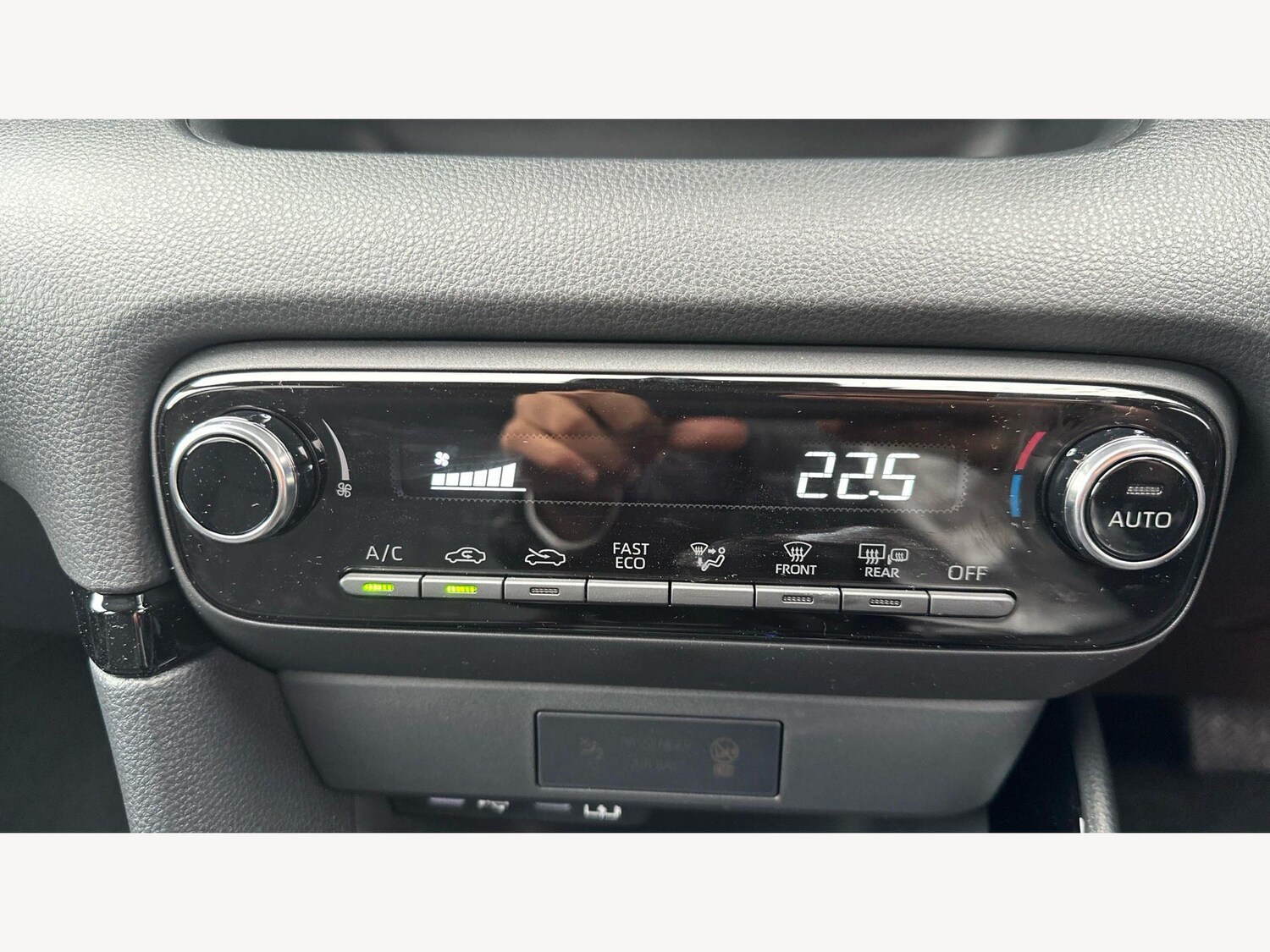 Used Toyota Yaris for sale - 77808566: Photo 26